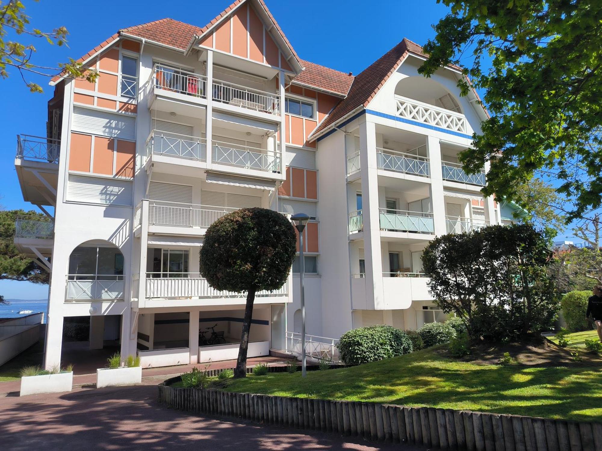 Appart Sur La Plage Pied Dans L Eau Avec Terrasse Jardin Vue Sur Le Bassin Depuis La Terrasse , Parking Arcachon Buitenkant foto